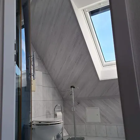 Elegant & Modern - Apartment Scarlett Neuburg an Der Donau Exterior photo